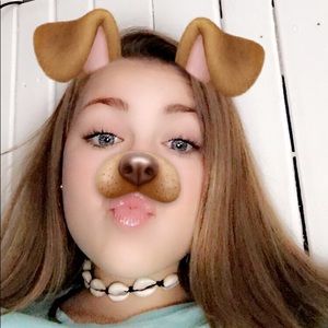 Meet your Posher, Lydia